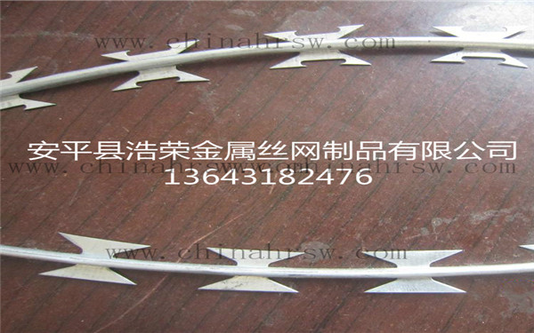 刺絲滾籠生產(chǎn)廠家 刺絲滾籠生產(chǎn)廠家