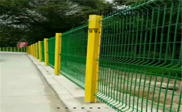 鐵絲網(wǎng) 鐵絲網(wǎng)